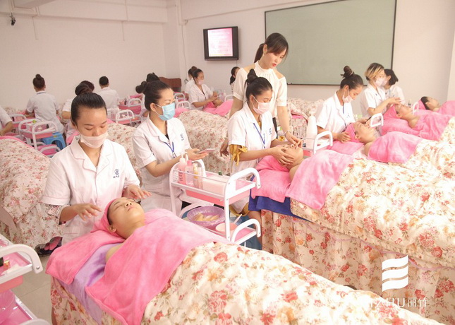 【精心推荐】南宁美容培训班热门榜单,这些机